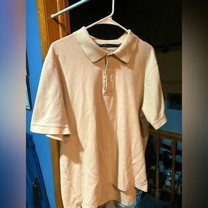 Tan collar t-shirt